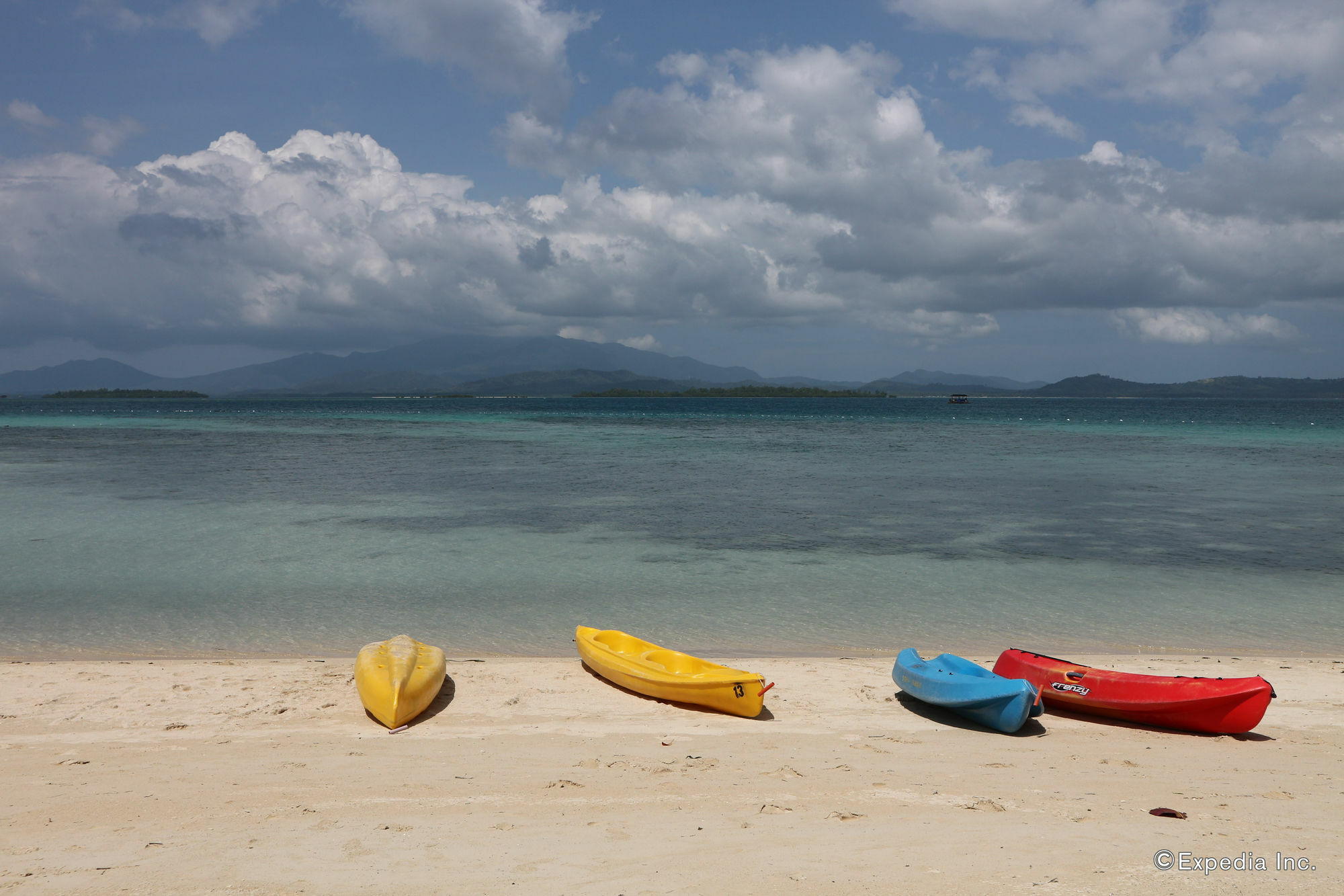 Dos Palmas Island Resort & Spa プエルト・プリンセサ エクステリア 写真